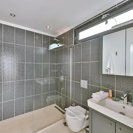 Sleeps 8 With Pool Air Con And Wifi Vilă Kalkan