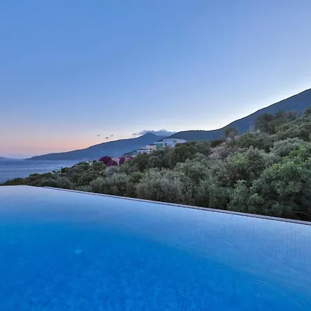 Vilă Sleeps 8 With Pool Air Con And Wifi Kalkan