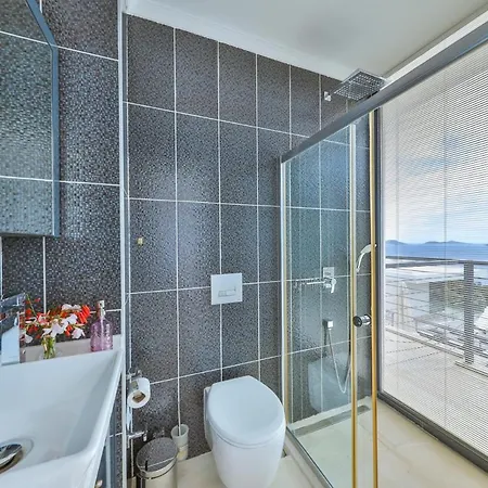 Sleeps 8 With Pool Air Con And Wifi * Kalkan